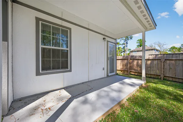 $2,300 | 25106 Morgan Cemetery Road, Cleveland, TX 77328