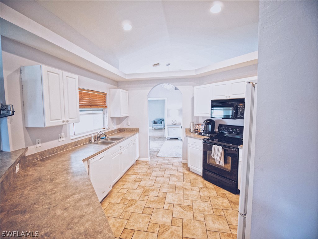 855 Rue Labeau Circle Fort Myers, FL 33913 - Photo 16 of 34 Gallery Image 16