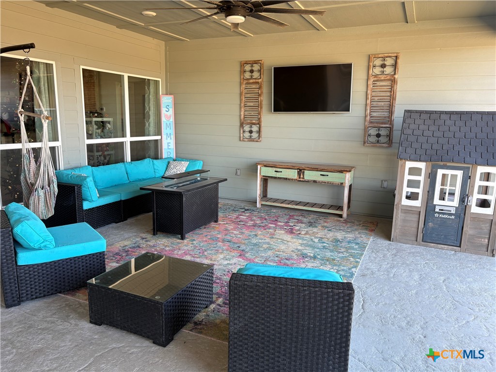 5853 Moccasin Bend Road Gatesville, TX 76528 - Photo 30 of 48 Back porch living area