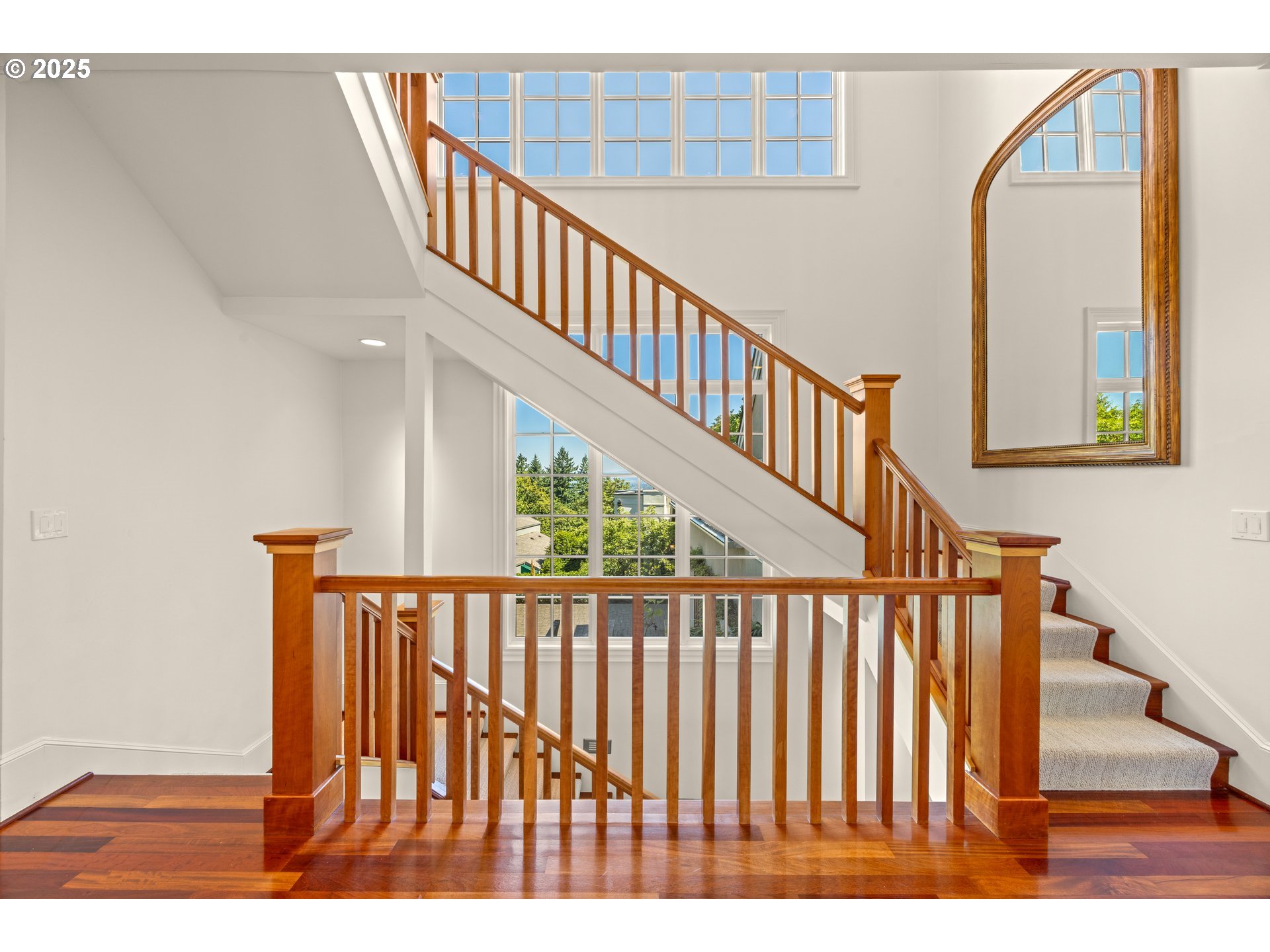 1948 Southwest Terrace Drive Portland, OR 97201 - Photo 14 of 48 a view of entryway