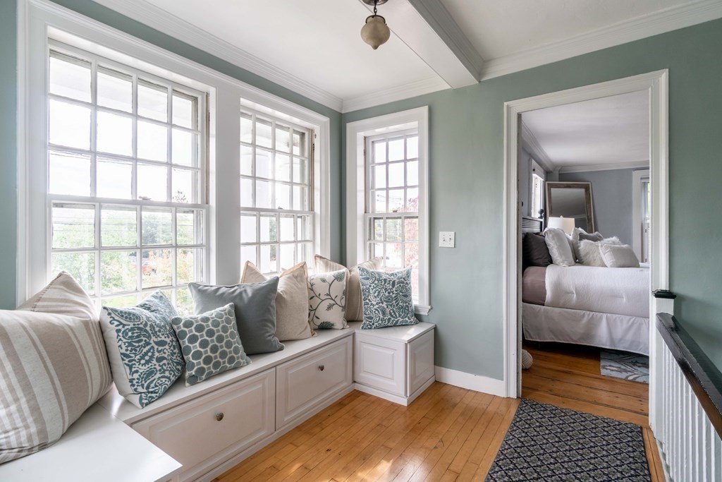 7 Fort Hill Street Hingham, MA 02043 - Photo 14 of 21