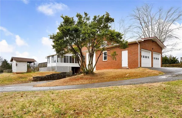 $650,000 | 171 Lakey Road, Mocksville, NC 27028