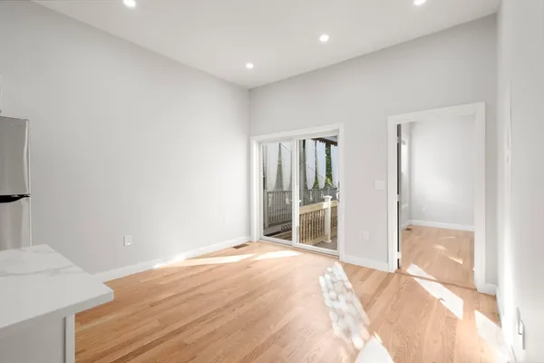 $8,200 | 531 East 5th Street, Unit 1, Boston, MA 02127