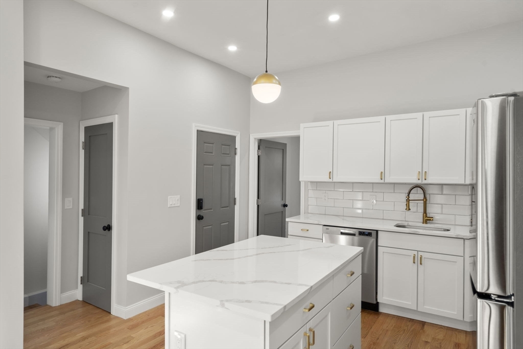 531 East 5th Street, Unit 1 Boston, MA 02127 - Photo 5 of 19