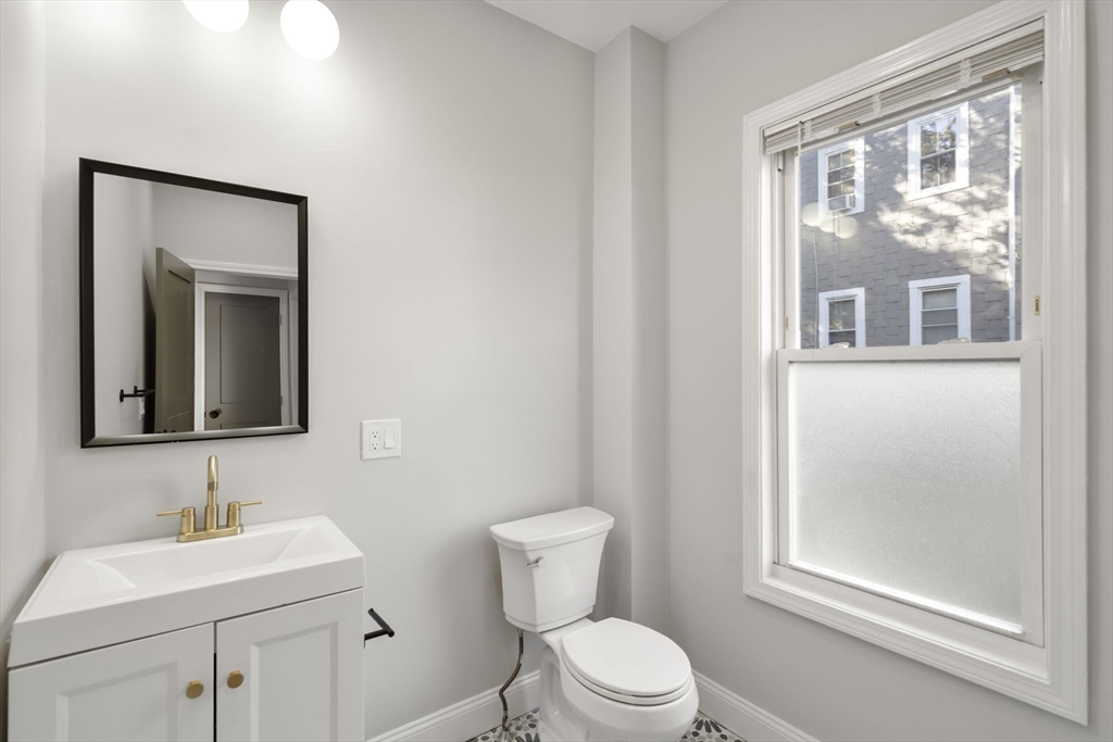 531 East 5th Street, Unit 1 Boston, MA 02127 - Photo 10 of 19