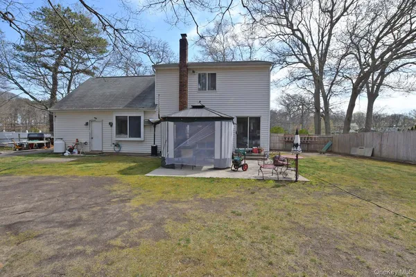 $629,999 | 78 North Bicycle Path, Selden, NY 11784