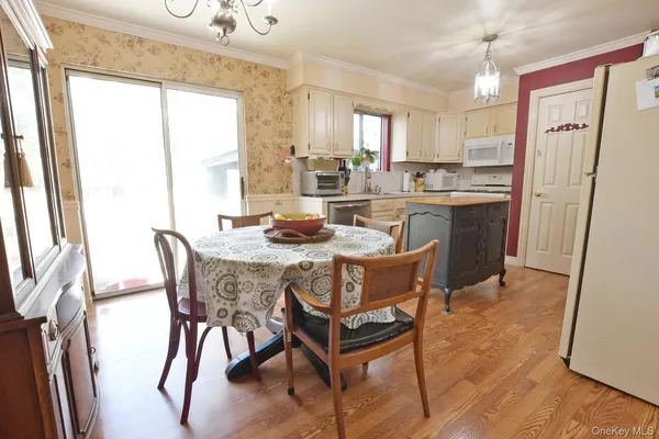 $629,999 | 78 North Bicycle Path, Selden, NY 11784