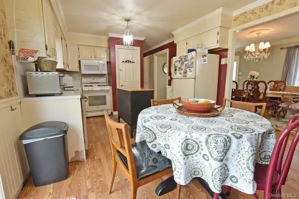 $629,999 | 78 North Bicycle Path, Selden, NY 11784