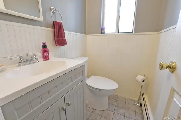 $629,999 | 78 North Bicycle Path, Selden, NY 11784
