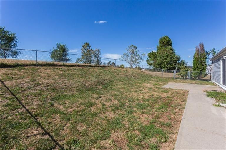 136 Ridgecrest Road Lancaster, KY 40444 - Photo 21 of 21 Patio and fenced in area in backyard