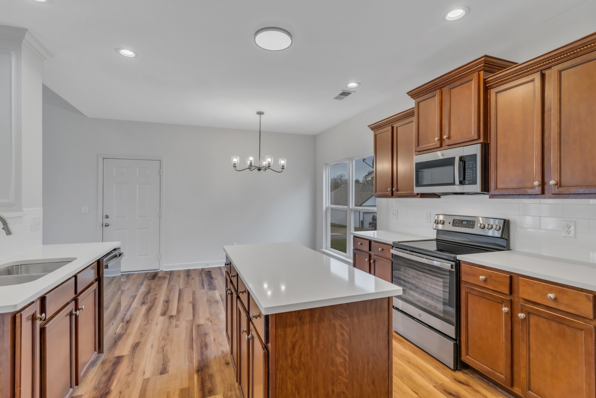 133 Dimaggio Drive Springfield, TN 37172 - Photo 10 of 32 Gallery Image 10