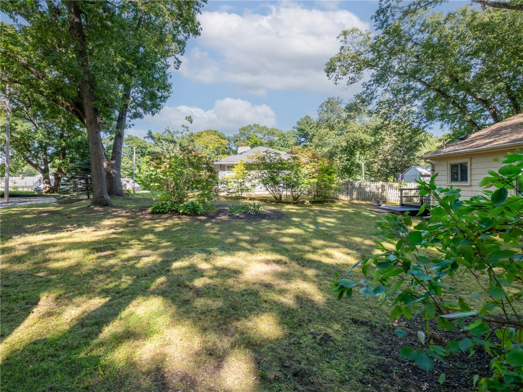 133 Inman Avenue Warwick, RI 02886 - Photo 29 of 31 Yard