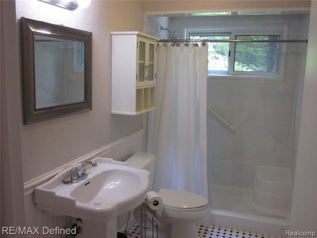 147 Old Perch Road Rochester Hills, MI 48309 - Photo 20 of 31