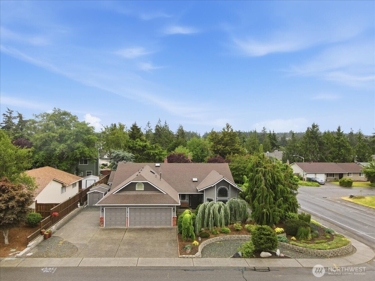 1123 Southwest Kalama Loop Oak Harbor, WA 98277 - Photo 31 of 34