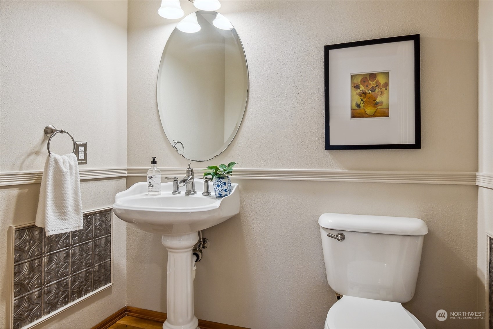 17641 Fennel Road Southeast Yelm, WA 98597 - Photo 21 of 38 a bathroom with a toilet a sink and a mirror