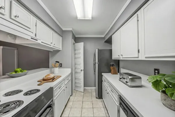 $135,000 | 3131 Cummins Street, Unit 31, Houston, TX 77027