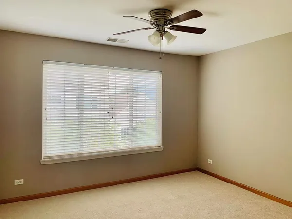 $329,000 | 3467 Ravinia Circle, Aurora, IL 60504