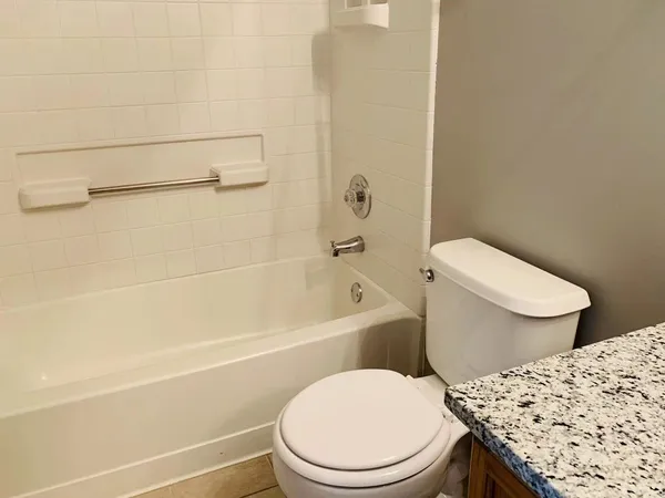 $329,000 | 3467 Ravinia Circle, Aurora, IL 60504