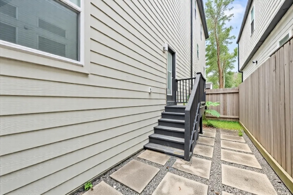 1333 West 22nd Street, Unit F Houston, TX 77008 - Photo 16 of 22