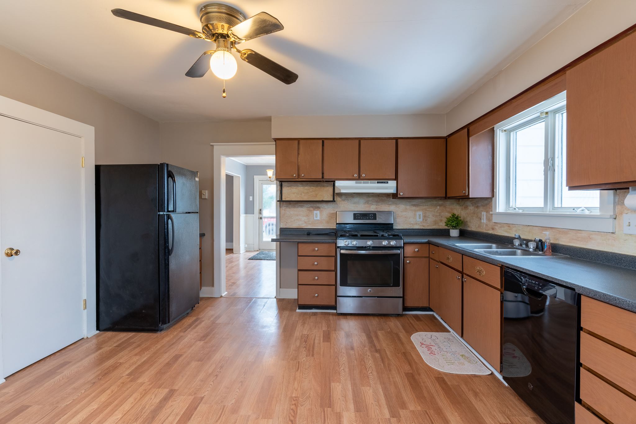 209 East Monroe Street Butler, IN 46721 - Photo 21 of 28