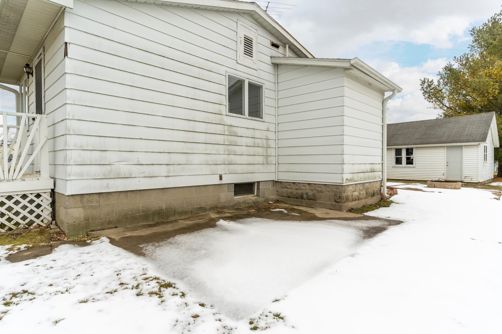 209 East Monroe Street Butler, IN 46721 - Photo 8 of 28