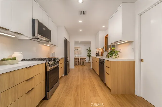 $1,298,000 | 7556 Chaminade Avenue, West Hills, CA 91304