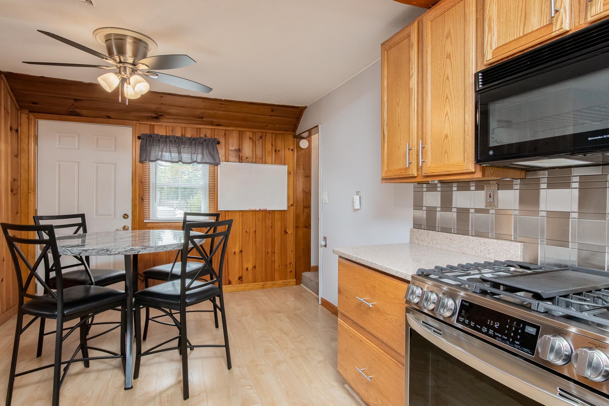 131 Chases Grove Road Derry, NH 03038 - Photo 6 of 39