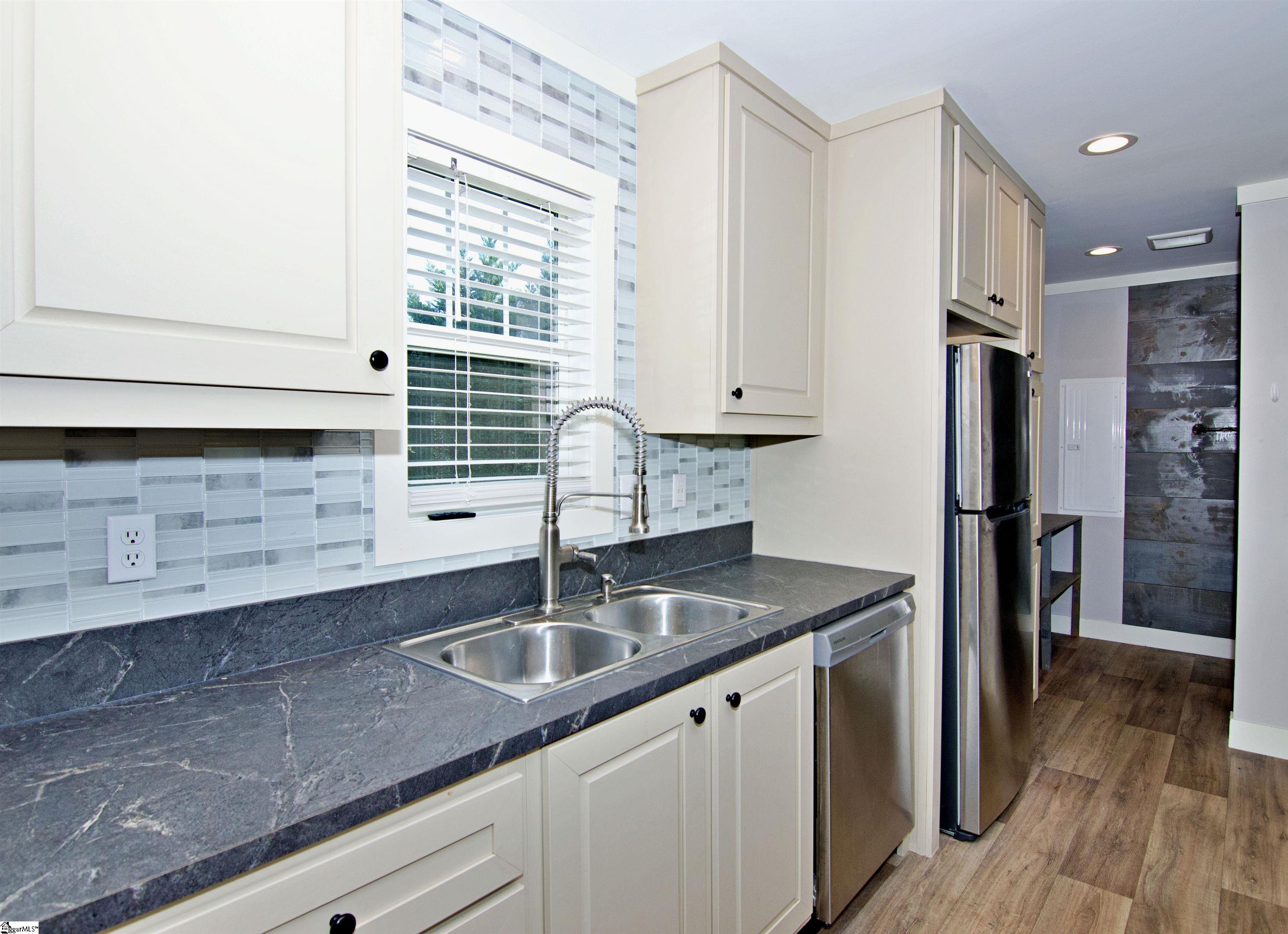 3408 Brown Road Greer, SC 29651 - Photo 12 of 49