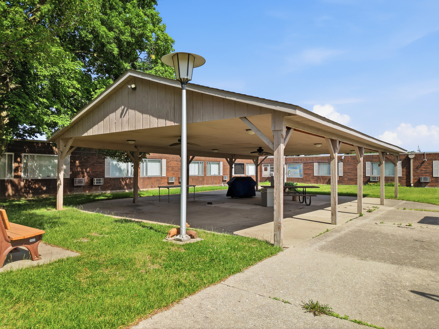 2601 Woodlawn Road Sterling, IL 61081 - Photo 7 of 43
