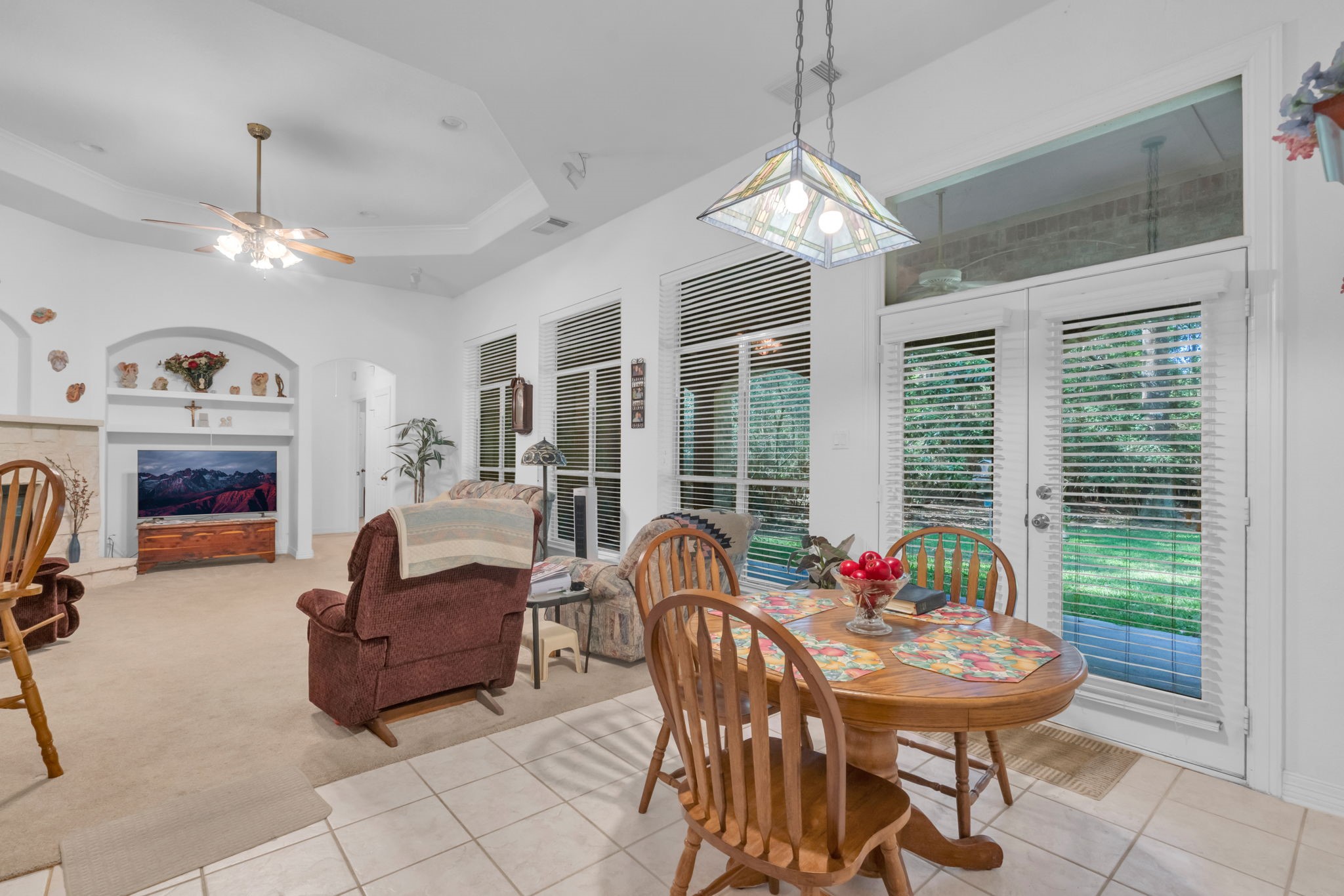 15501 Victoria's Way Montgomery, TX 77316 - Photo 13 of 36 Breakfast and Living area with great view of the wildlife in the backyard.