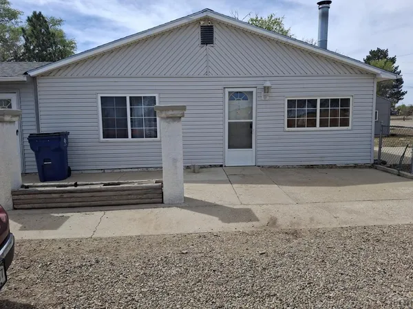 $165,000 | 302 South Lincoln Avenue, Olney Springs, CO 81062