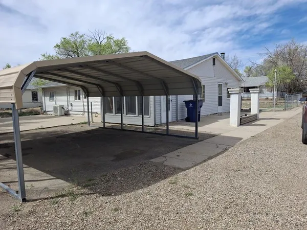 $165,000 | 302 South Lincoln Avenue, Olney Springs, CO 81062