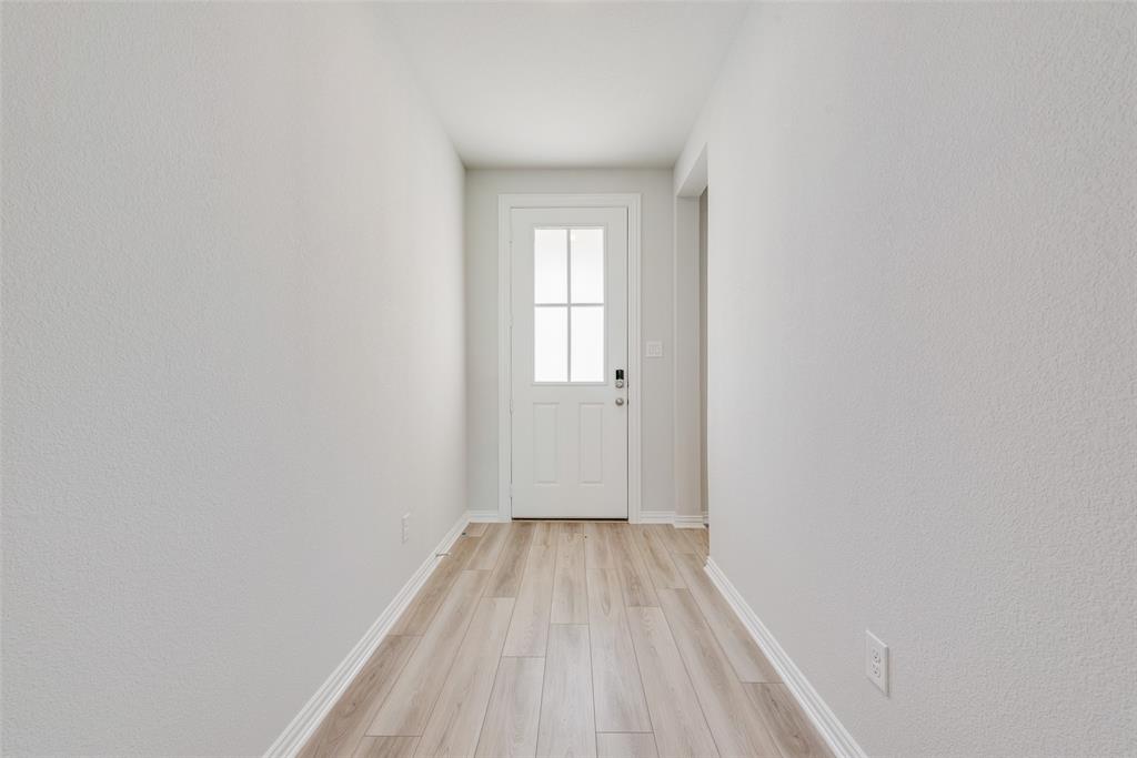 512 Marcus Lane Crowley, TX 76036 - Photo 11 of 26 Representative Photos