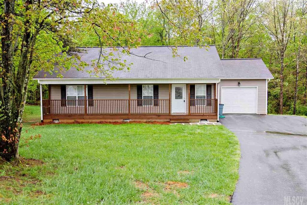 303 Cape Hickory Road Hickory, NC 28601 - Photo 1 of 25 Gallery Image 1