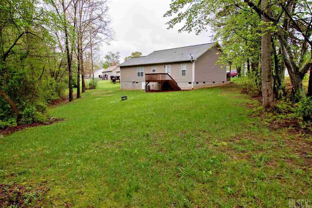 303 Cape Hickory Road Hickory, NC 28601 - Photo 18 of 25 Gallery Image 18