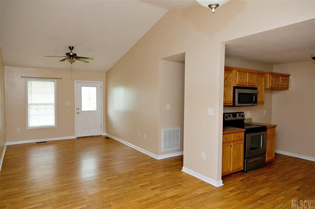 303 Cape Hickory Road Hickory, NC 28601 - Photo 22 of 25 Gallery Image 22