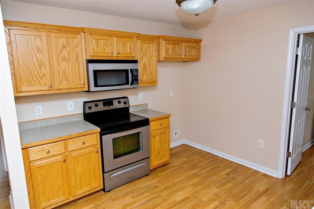 303 Cape Hickory Road Hickory, NC 28601 - Photo 24 of 25 Gallery Image 24