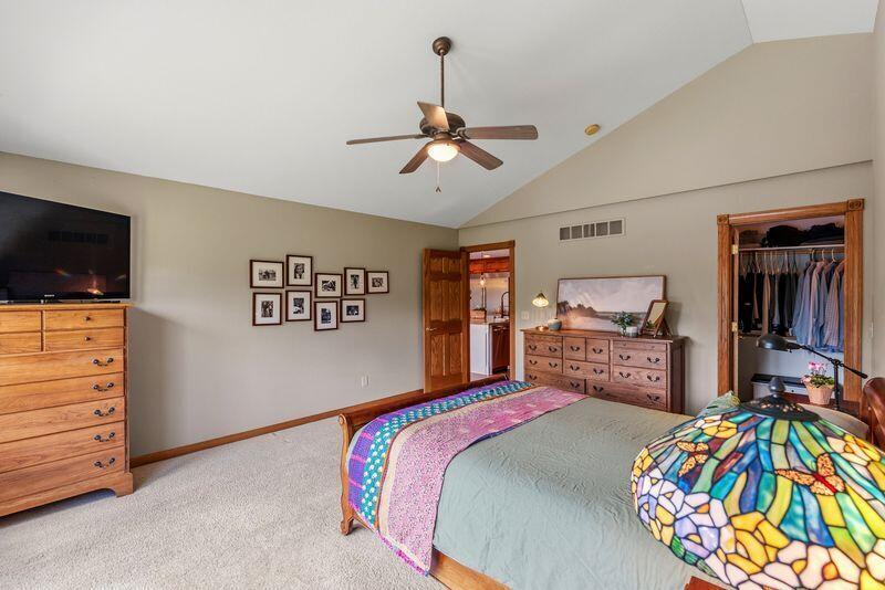 960 South Wayfare Trail Summit, WI 53066 - Photo 21 of 55 primary bedroom