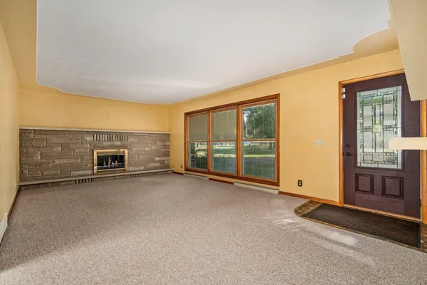 $397,900 | 340 West Railroad Street, Centreville, MI 49032