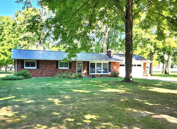 $397,900 | 340 West Railroad Street, Centreville, MI 49032