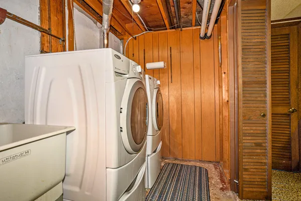 $397,900 | 340 West Railroad Street, Centreville, MI 49032