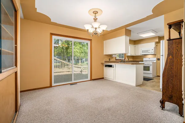 $397,900 | 340 West Railroad Street, Centreville, MI 49032