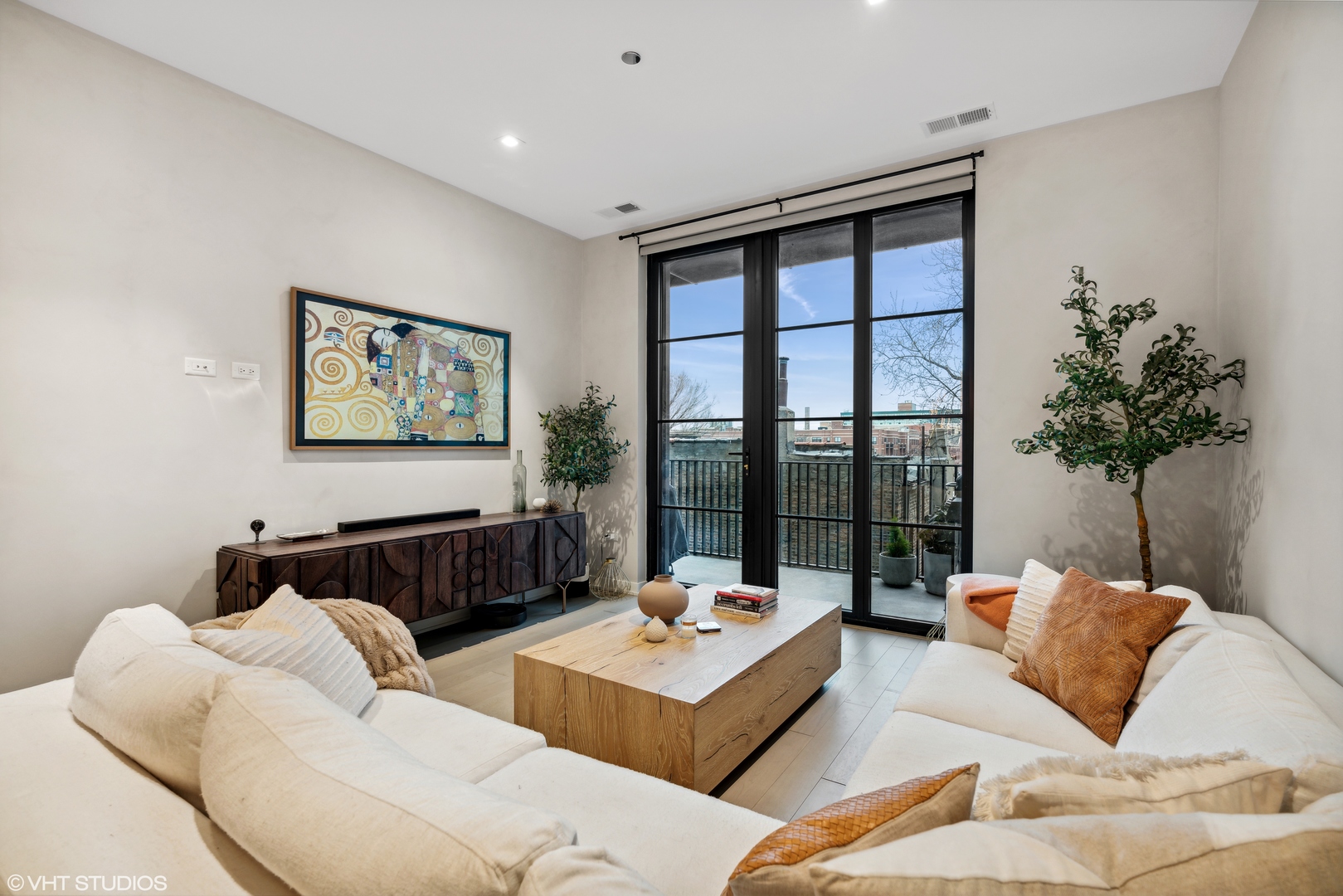 1400 West Monroe Street, Unit 4C Chicago, IL 60607 - Photo 4 of 15 a living room with furniture and a large window