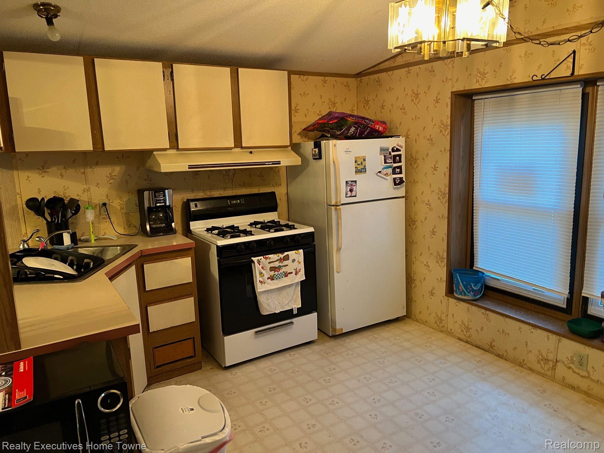 5454 Northland Road Croswell, MI 48422 - Photo 9 of 18 Gallery Image 9