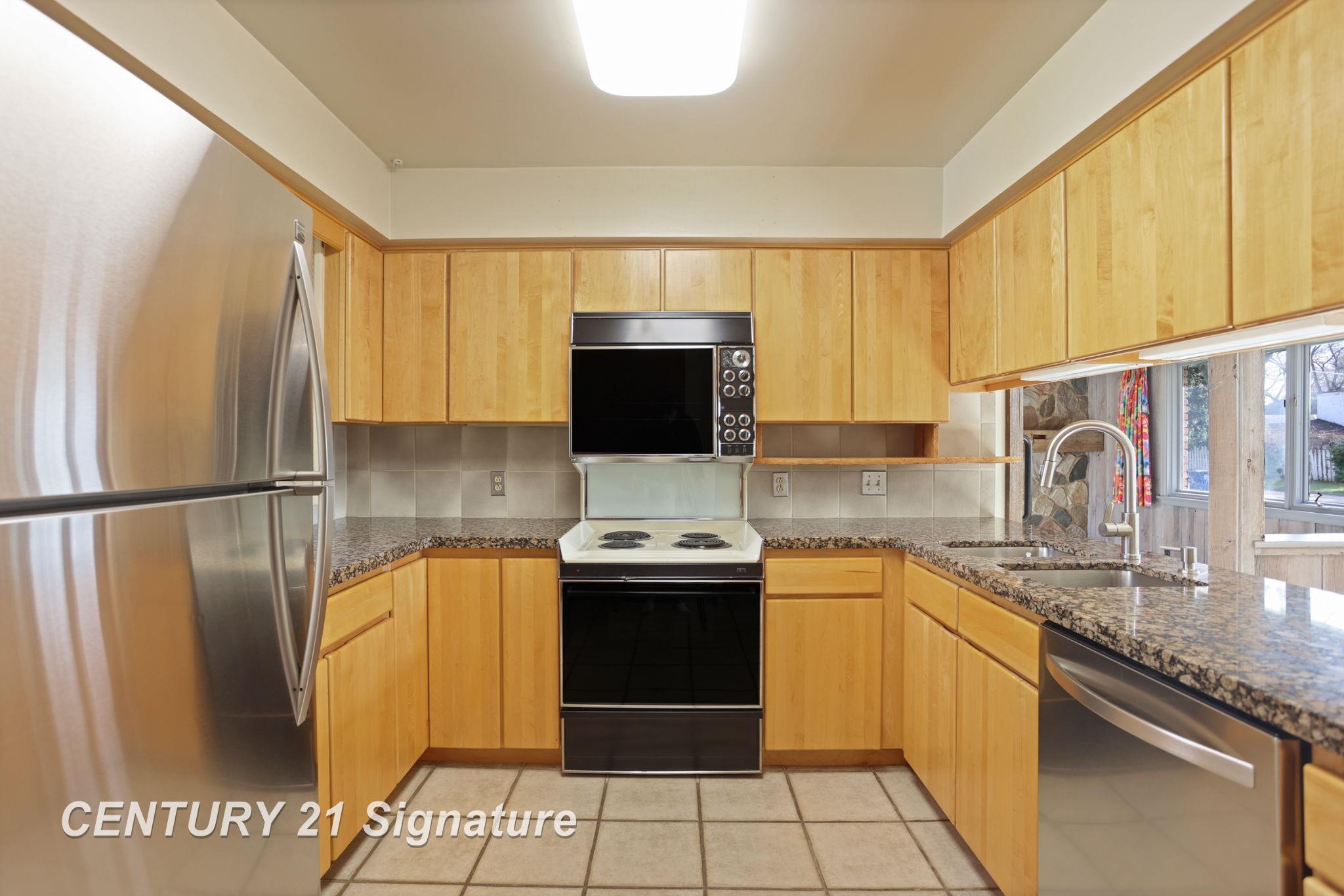 249 Stoneham Road Saginaw, MI 48638 - Photo 21 of 65 Gallery Image 21