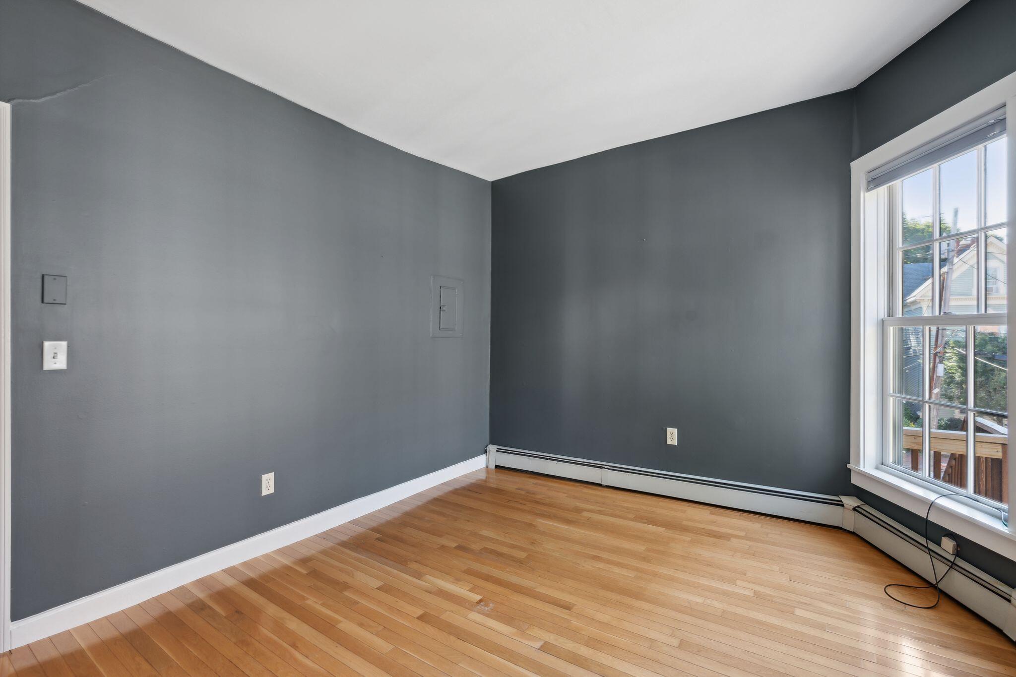 199 Spring Street, Unit 4 Portland, ME 04102 - Photo 11 of 13 DSC08816