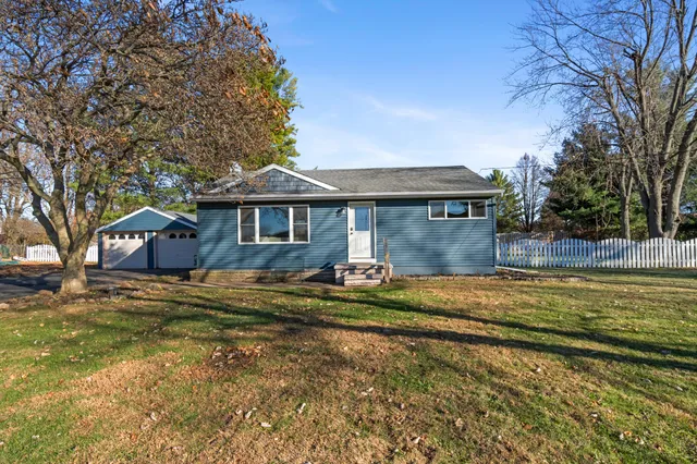 $215,000 | 155 South Harvey Road, Jackson, MI 49201