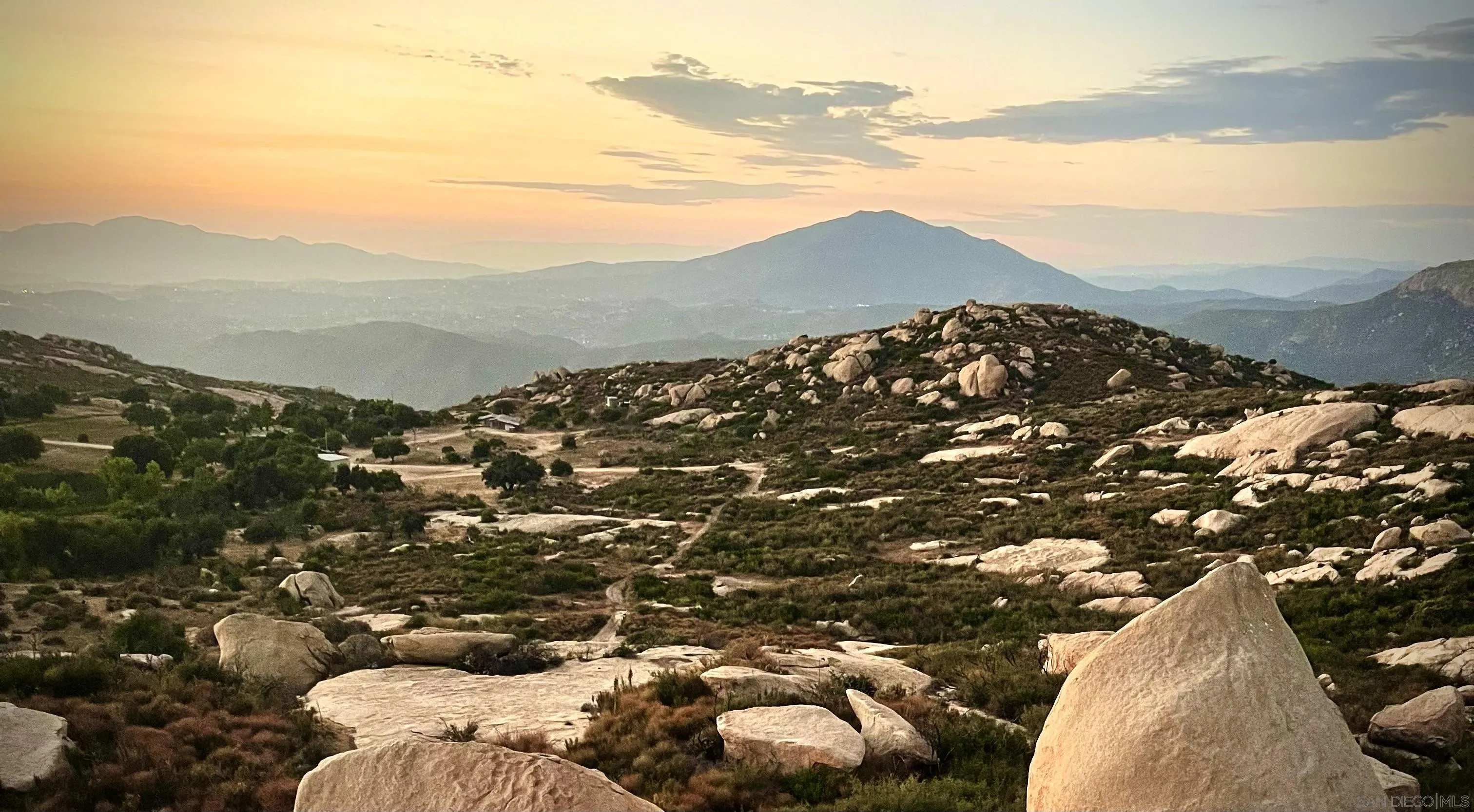 19191 High Glen Road, Unit 4 Alpine, CA 91901 - Photo 4 of 10 a view of a city