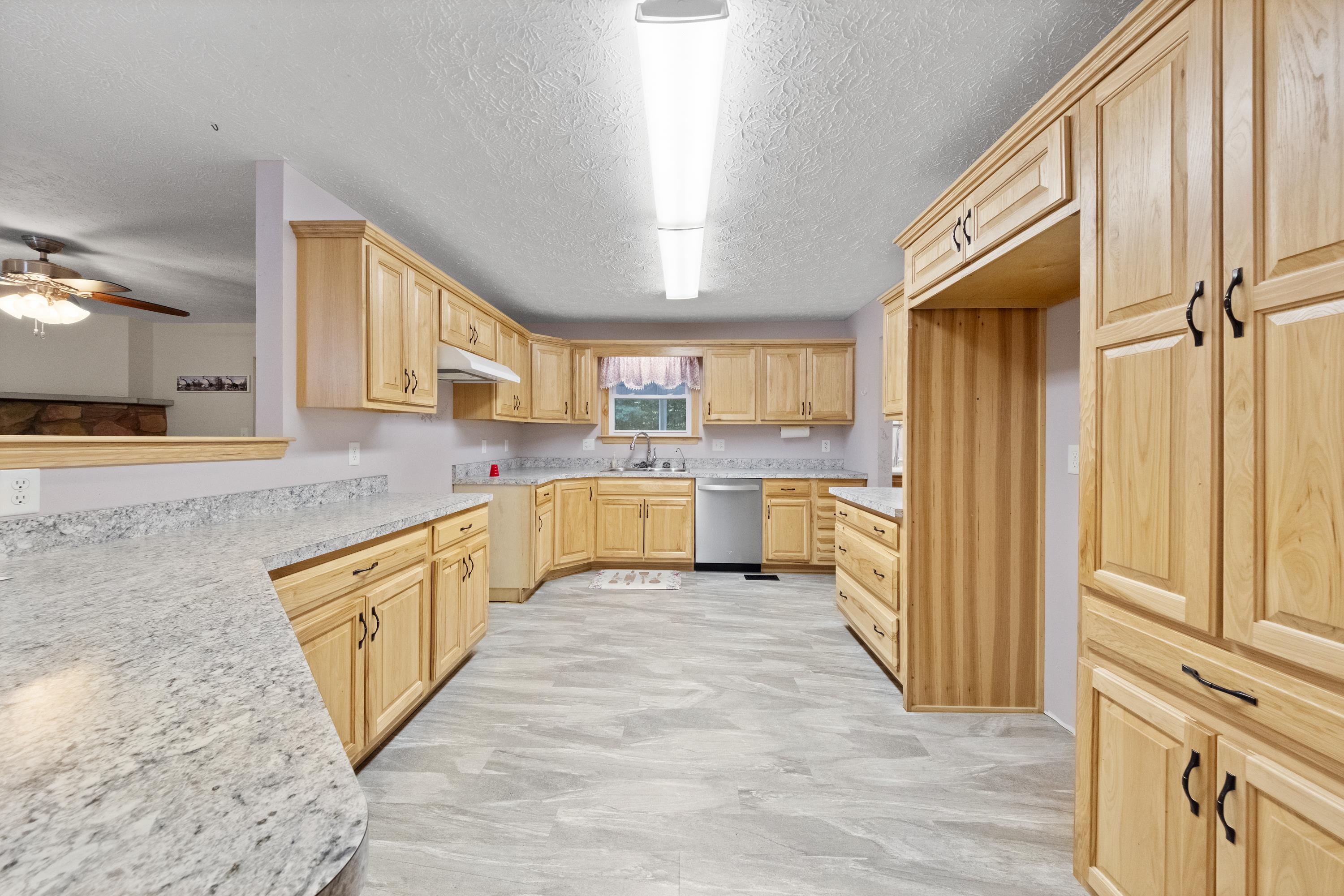 693 Fox Run Road Grayson, KY 41143 - Photo 11 of 49