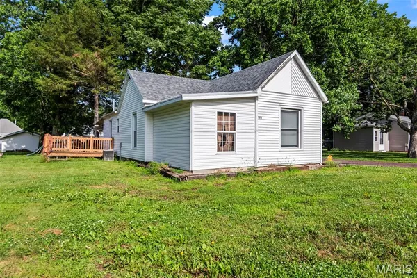 $125,000 | 1013 North Van Buren Street, Litchfield, IL 62056